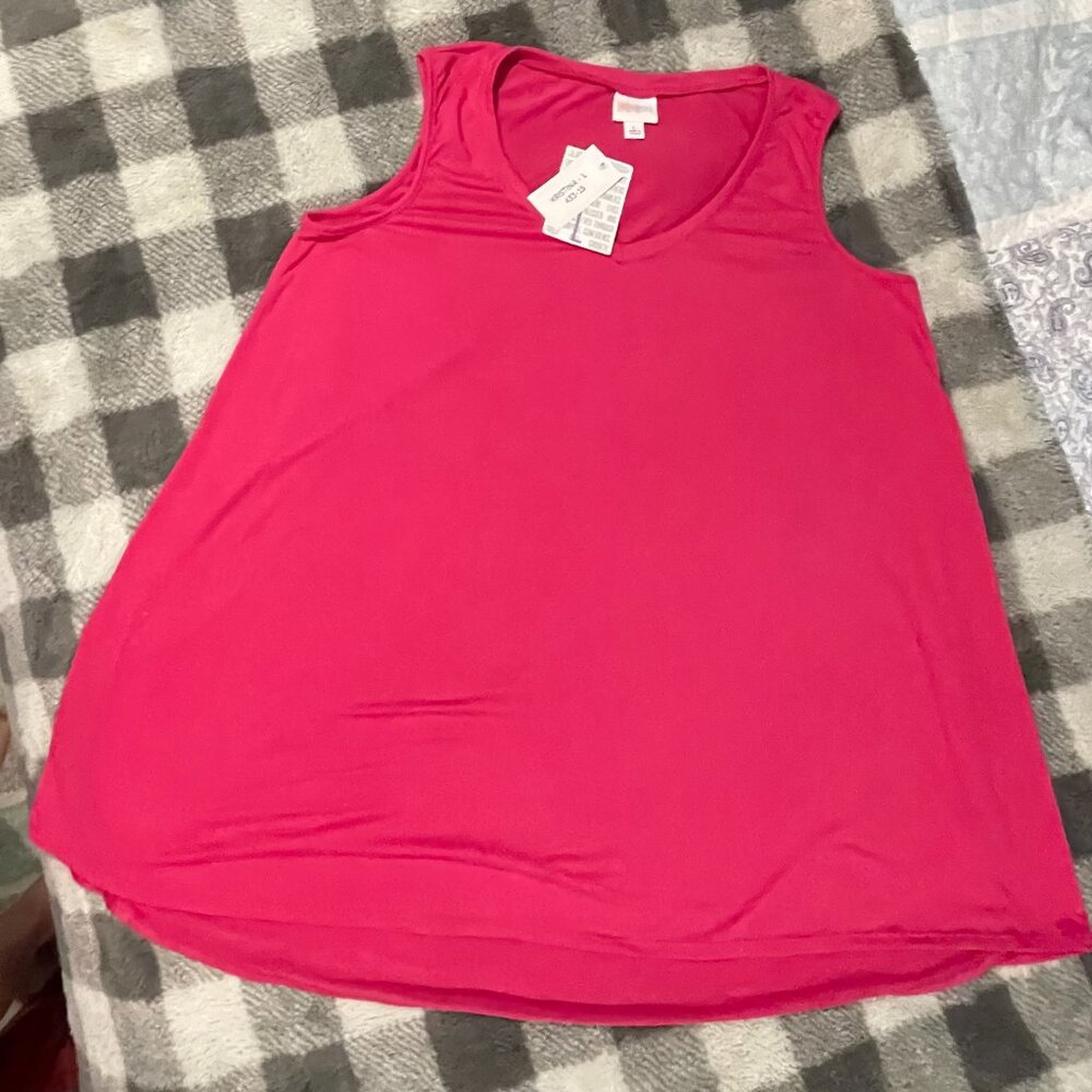 LuLaRoe Kristina V-neck Tank  Large. NWT